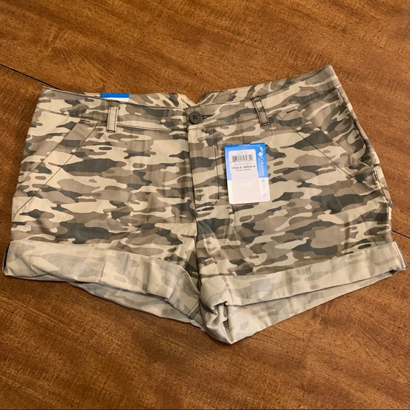 Columbia Pants - Columbia Camo Shorts